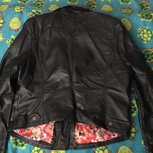 Motorcycle jacket